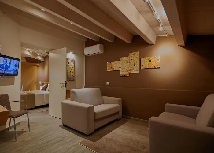 Отель Hospitality 3*