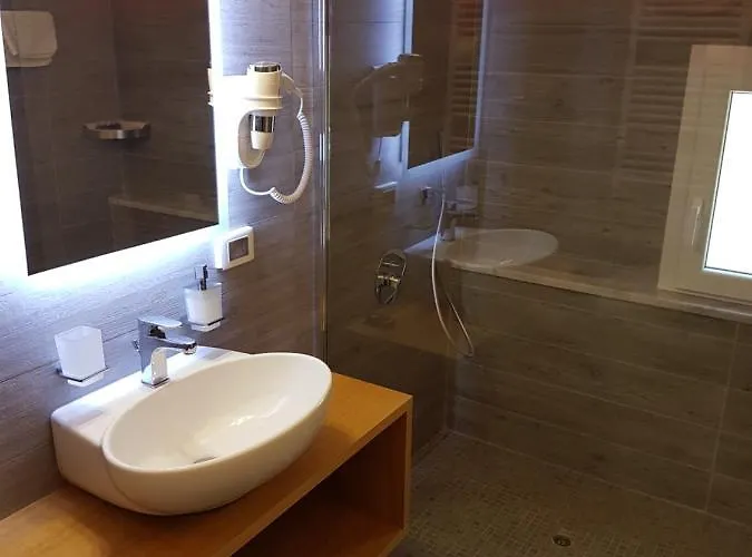 Отель Hospitality 3*