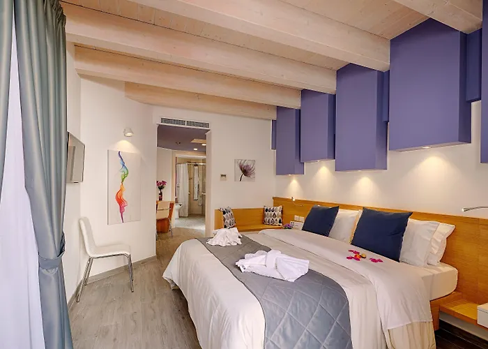 Hospitality Отель 3*