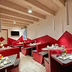 招待酒店 酒店